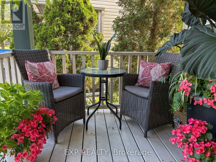 Property Photo:  16 Crampton Drive  ON K7C 4P7 
