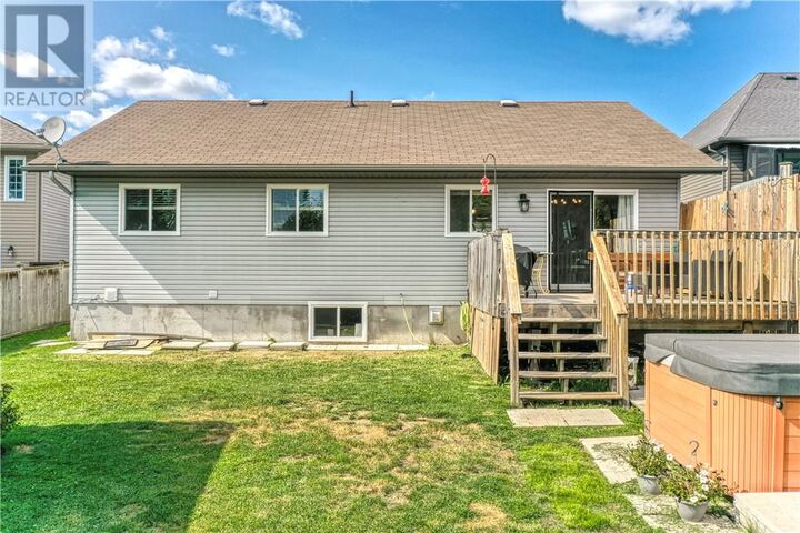 Property Photo:  1411 Jeanne D'Arc Street  ON P3P 0B9 