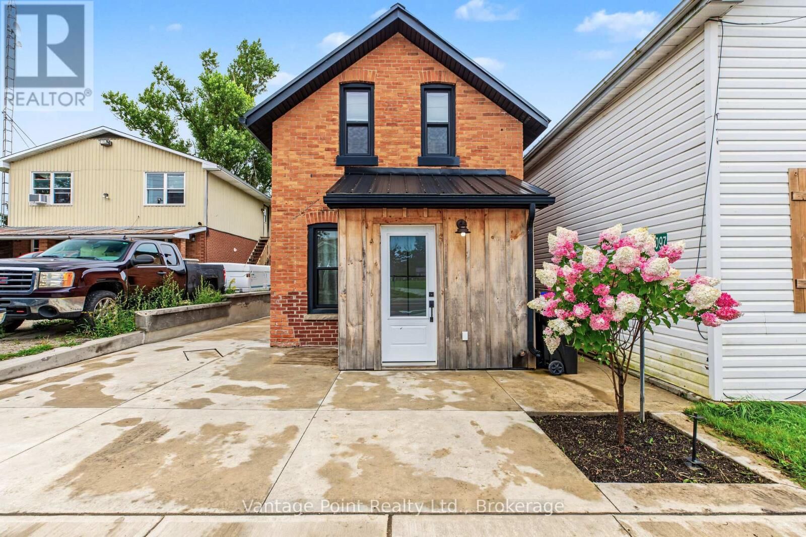 Property Photo: 794097 124 Grey Road ON N0C 1M0