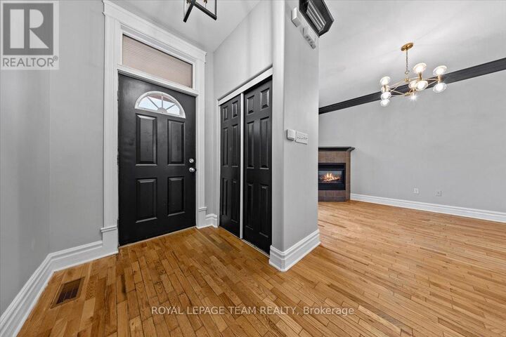 Property Photo: 134 Elm Street ON K1R 6N5