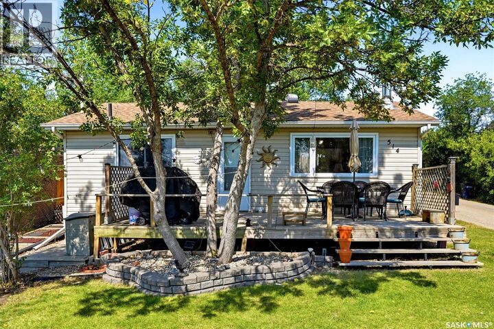 Property Photo: 514 Idylewylde Avenue SK S0G 4L0