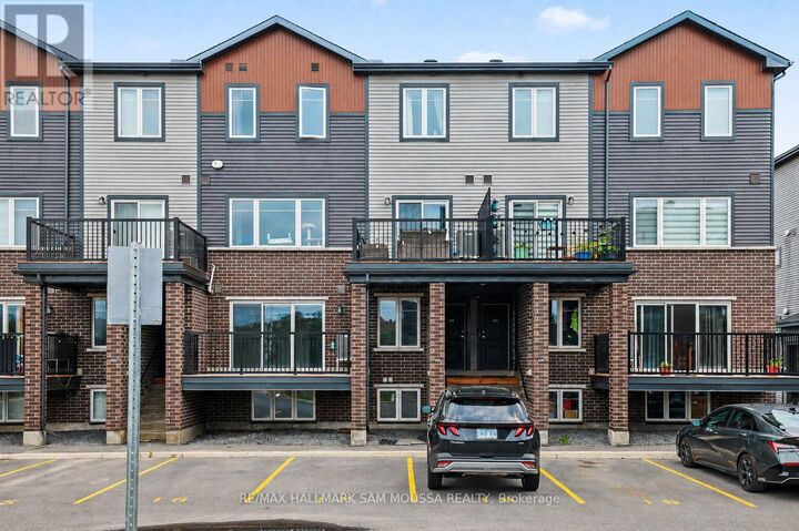 215 Eldorado Private A — photo 1