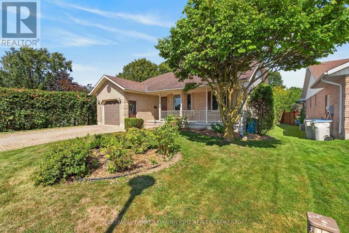 Property Photo:  14 Gregus Court  ON N0M 1S2 