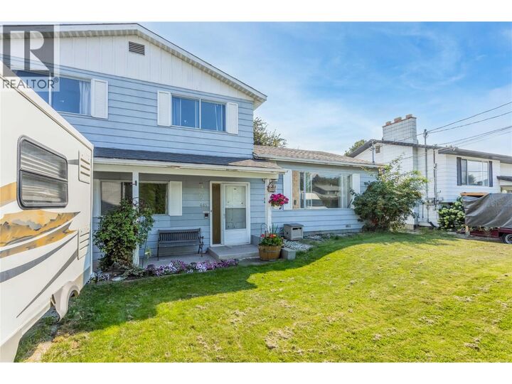 Property Photo: 465 Bach Road BC V1X 2K8