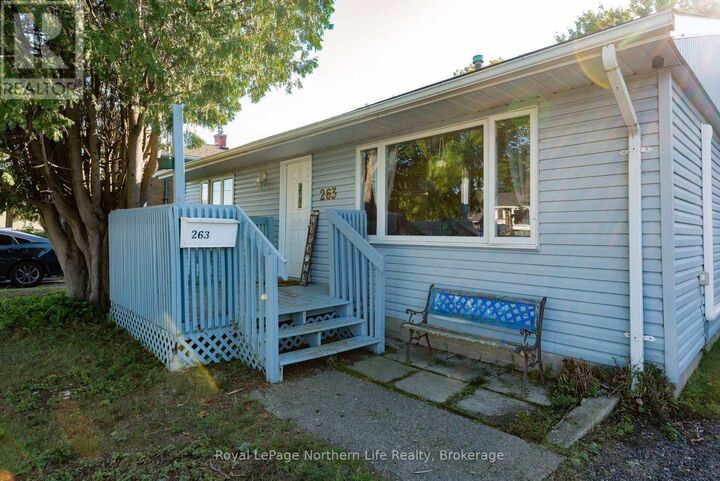Property Photo:  263 Wesley Avenue  ON P1A 2K9 