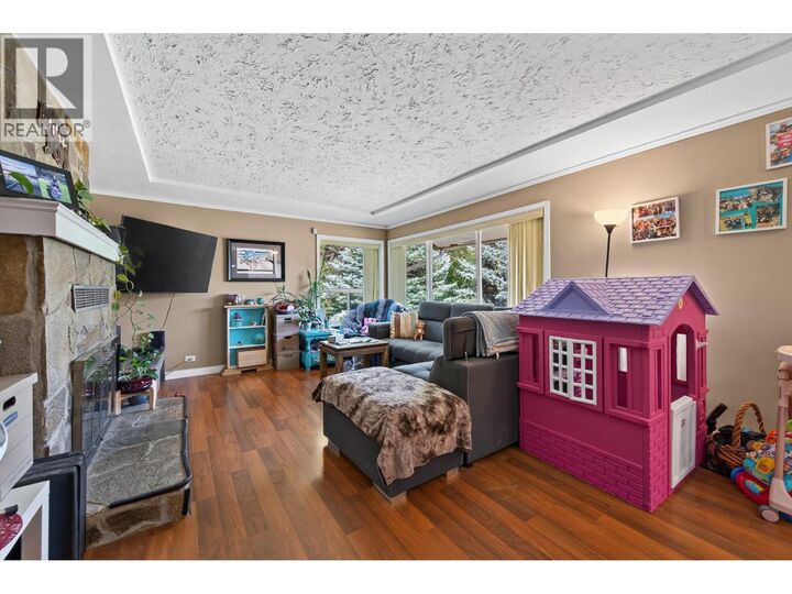 Property Photo: 5855 Dallas Drive BC V2C 4X3