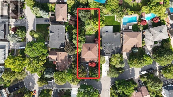 Property Photo: 23 Forest Park Crescent ON L3T 2M5