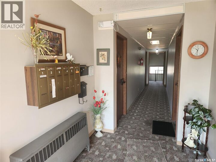 Property Photo: 5 320 13th Avenue NE SK S9H 2V9