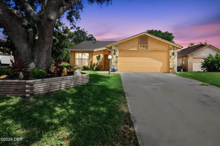 Property Photo: 1141 Southampton Drive FL 32129