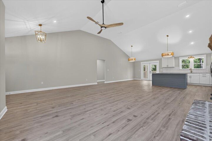 Property Photo:  109 Spring Hill Road  FL 32433 