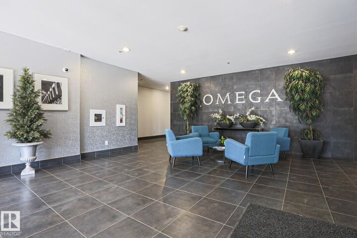 Property Photo:  10504 99 Avenue NW 1004  AB T5K 1B2 