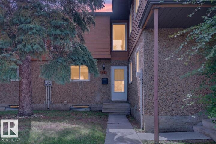 Property Photo:  3812 20 Avenue NW 47  AB T6L 4B2 