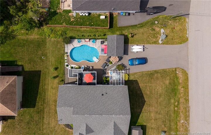 Property Photo: 27 Runnymede Drive NB E2G 0G2
