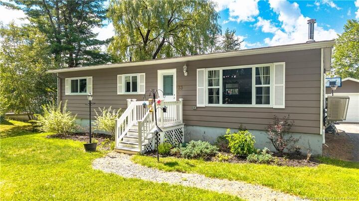 Property Photo:  73 Hawthorne Street  NB E3L 1W7 