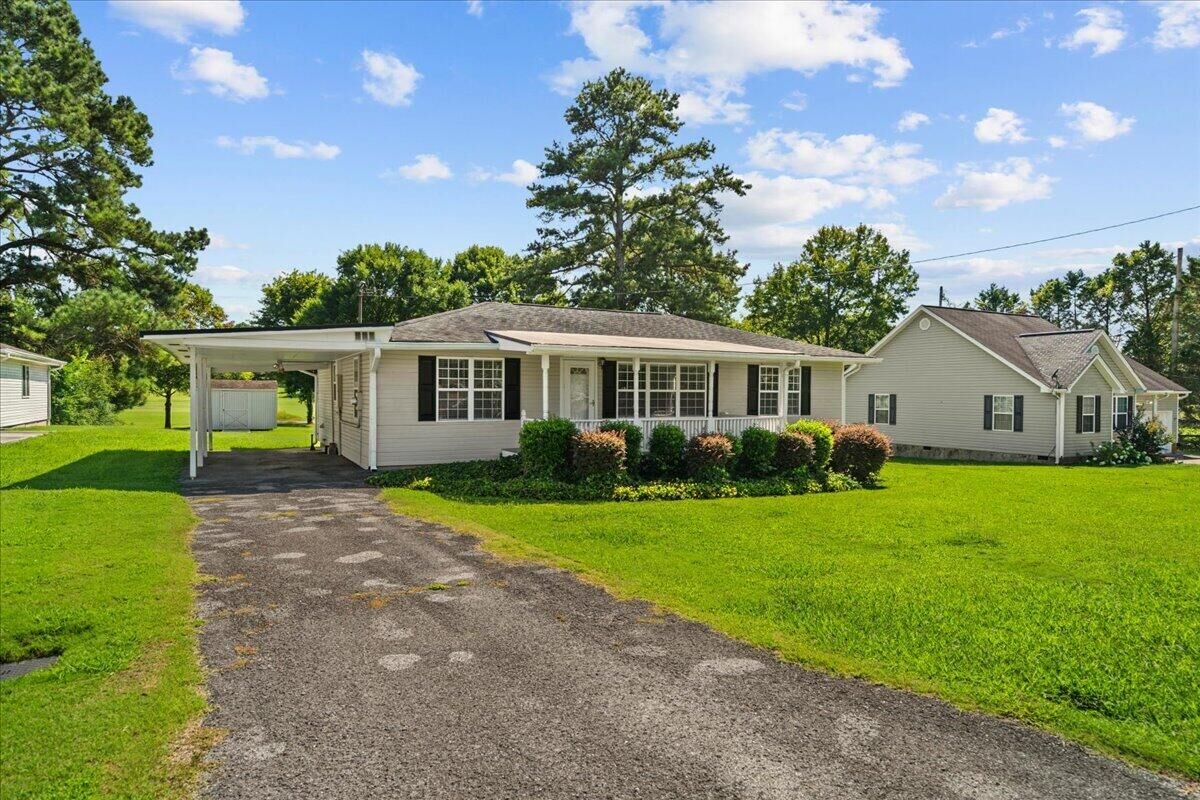 Property Photo:  401 Johnson Street  GA 30728 