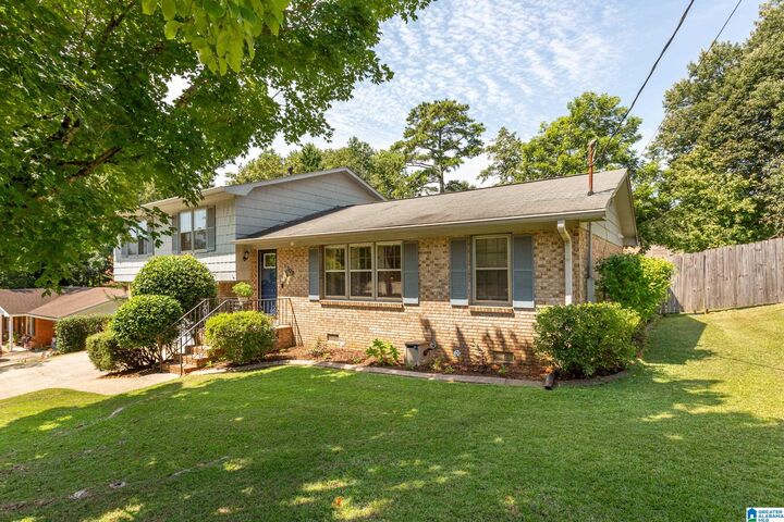 Property Photo: 1308 Conger Road AL 36207
