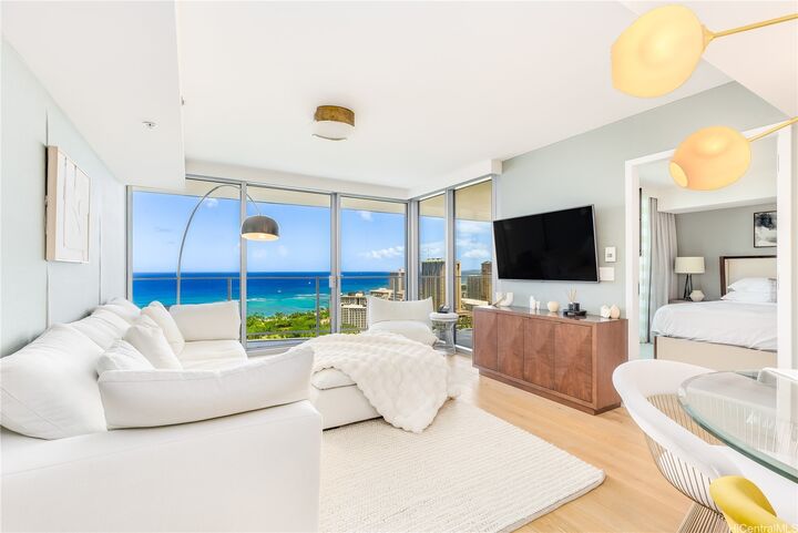 Property Photo: 2139 Kuhio Avenue 3405 HI 96815