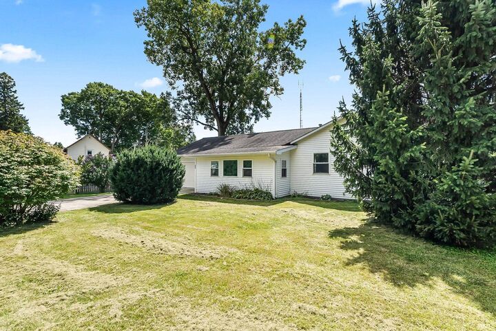 Property Photo:  303 Orchard Hill Drive  IN 46761-2270 
