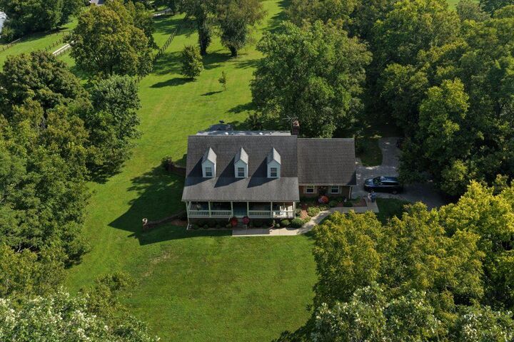 Property Photo:  2075 Pinckard Pike  KY 40383 