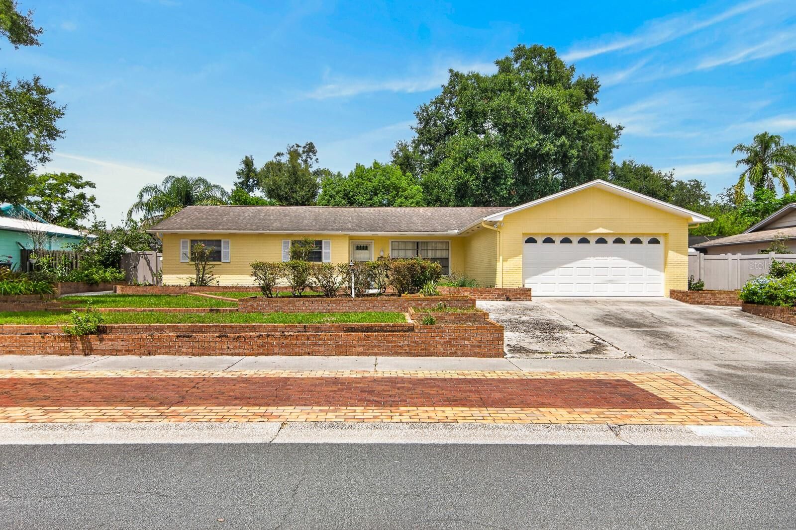 Property Photo:  3832 Parkside Drive  FL 33594 