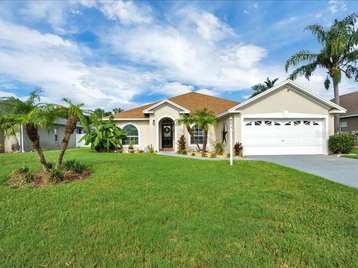 Property Photo: 344 Ruby Lake Loop FL 33884
