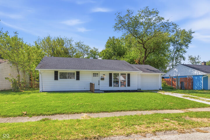 Property Photo: 3930 Chateau Drive IN 46226