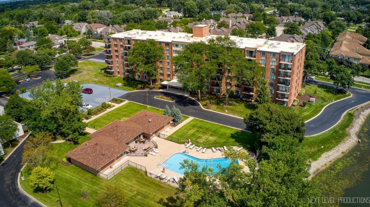 Property Photo: 2000 Saint Regis Drive 6F IL 60148