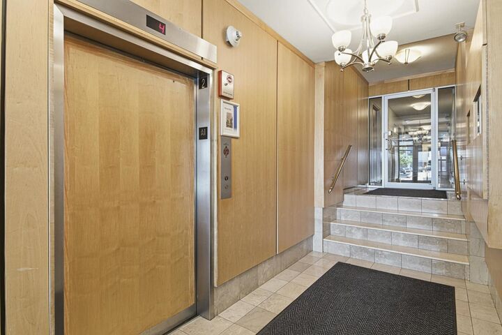 Property Photo:  6118 N Sheridan Road 106  IL 60660 