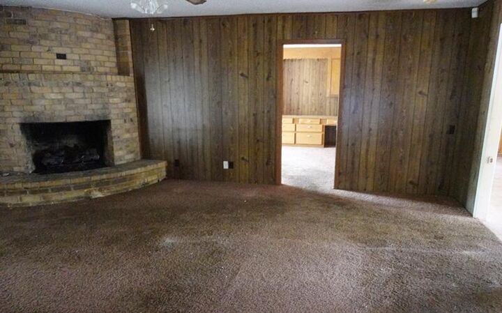 Property Photo: 202 Buddy Street TX 75904