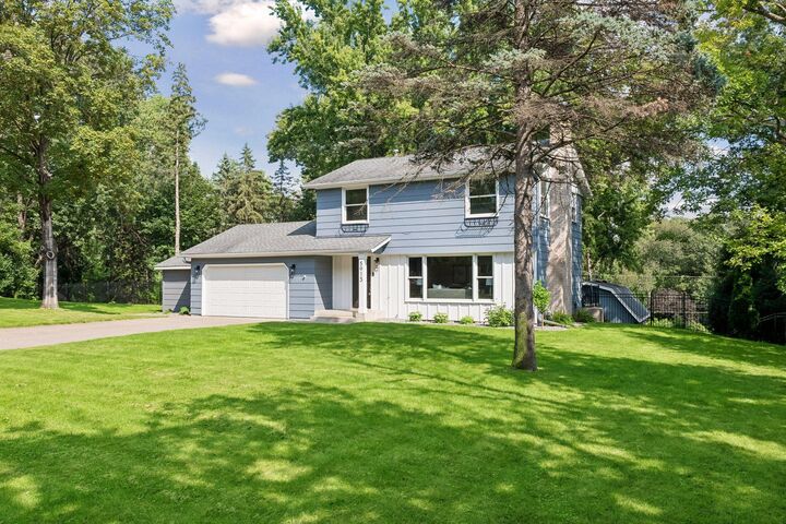 Property Photo: 5913 Woodland Circle MN 55345