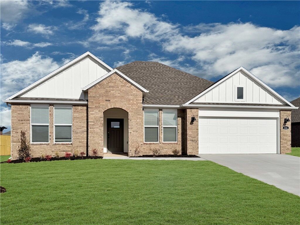 Property Photo: 5462 Annika Avenue AR 72762