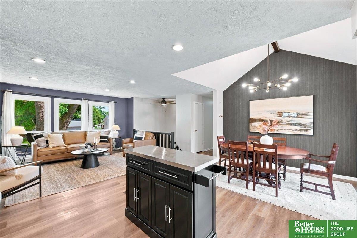 Property Photo:  2724 N 125th Circle  NE 68164 