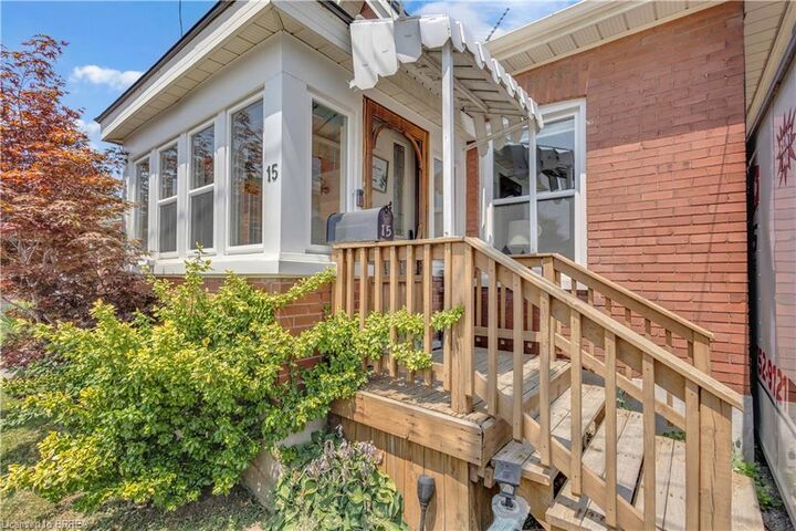Property Photo:  15 Salisbury Avenue  ON N3S 1M6 