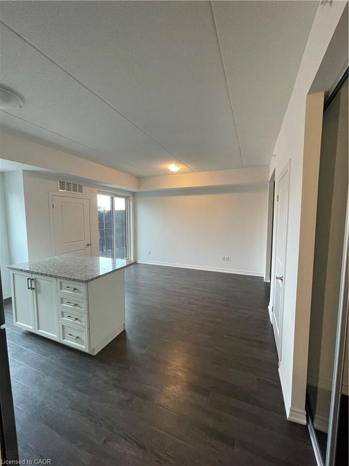 Property Photo:  1284 Gordon Street 405  ON N1L 1H3 