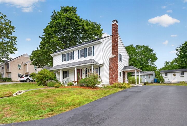 Property Photo:  4 Jeffrey Rd  MA 01821 