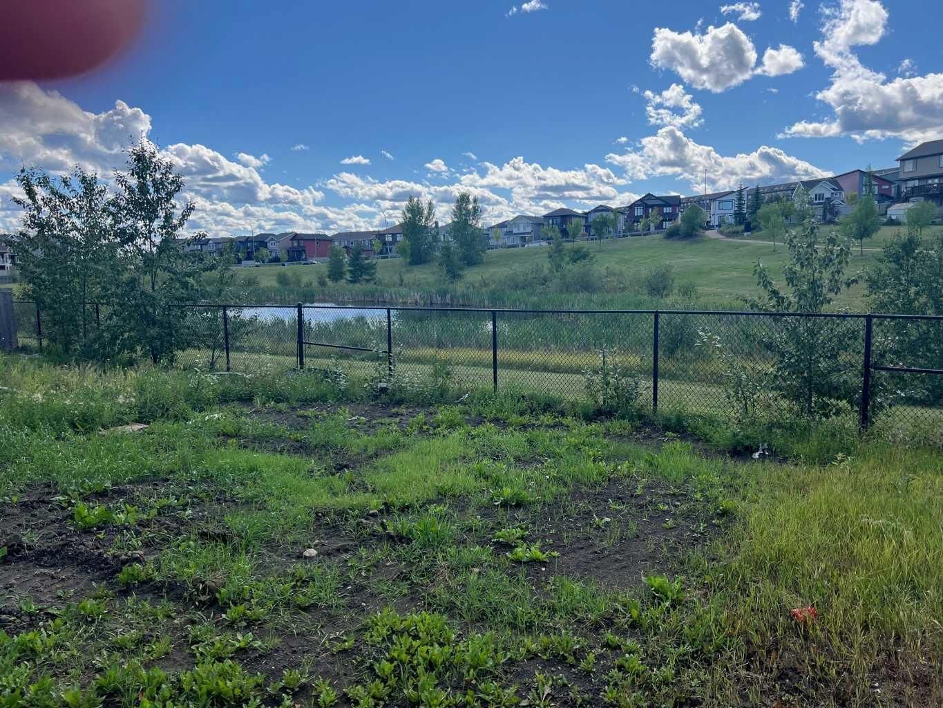 Property Photo: 208 Gravelstone Road AB T9K 0X1