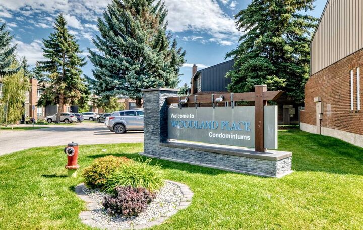 Property Photo:  9908 Bonaventure Drive SE 34  AB T2J 5E3 