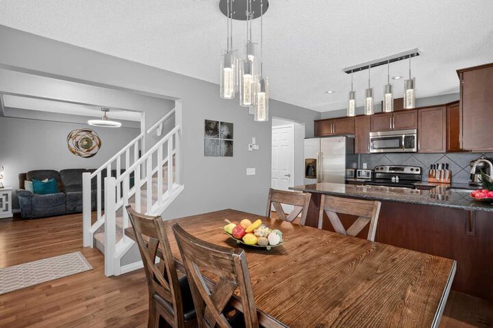 Property Photo:  3084 Windsong Boulevard SW  AB T4B 3R7 
