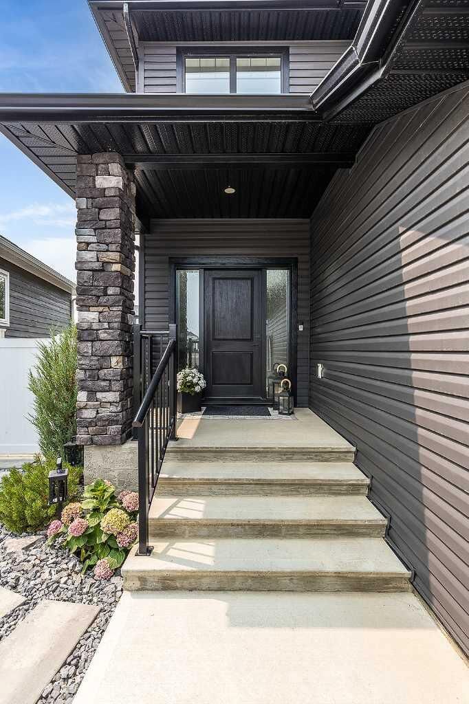 Property Photo: 21 Hamptons Gate SE AB T1B 0N7