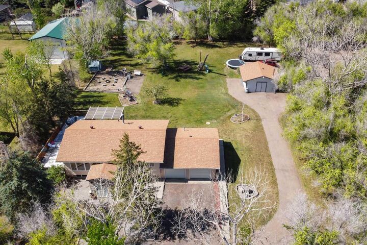 Property Photo: 467 10 Street AB T1B 0K1