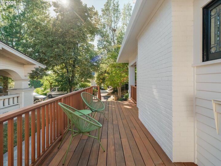 Property Photo: 2512 NE 45th Ave OR 97213