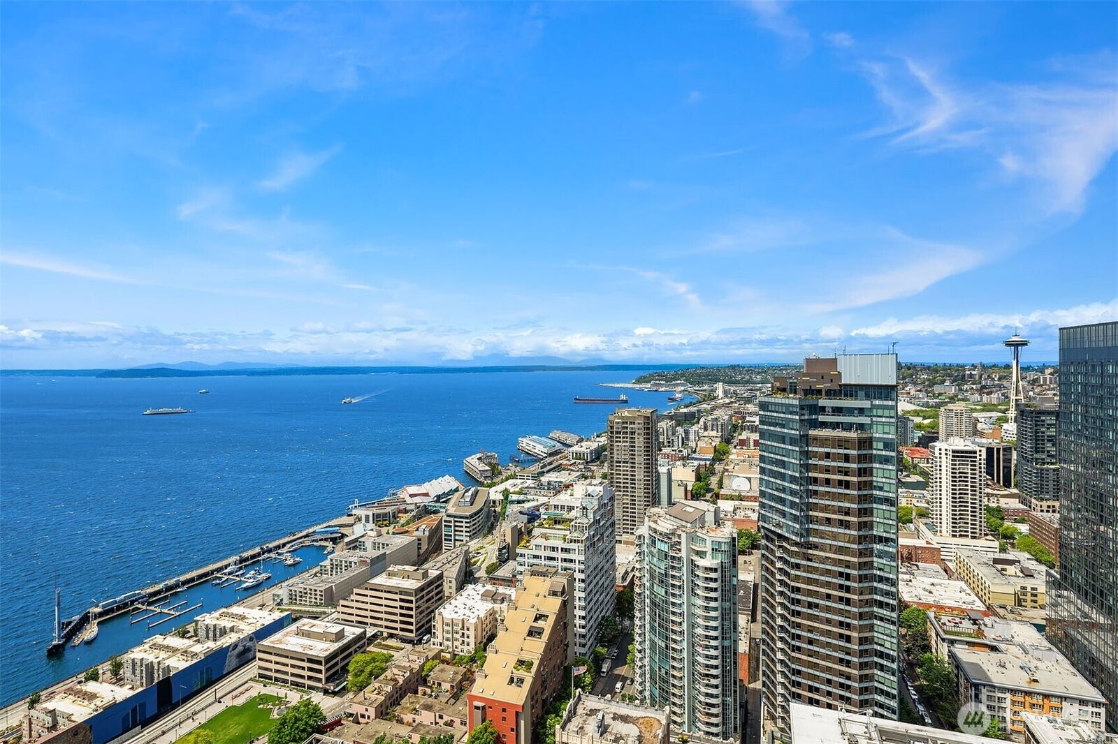 Property Photo:  121  Stewart Street 908  WA 98101 