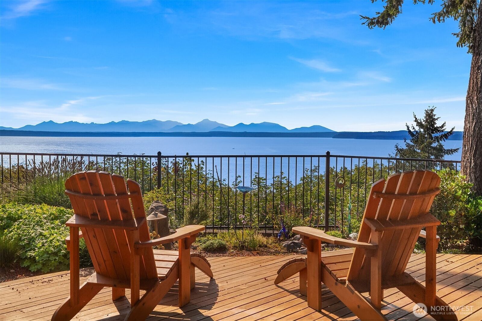 Property Photo: 13021 13th Avenue NW WA 98177