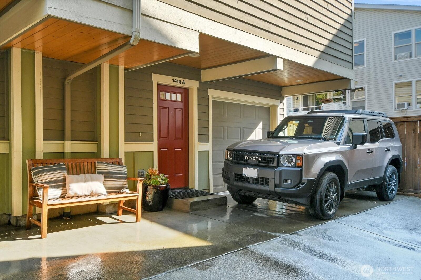 Property Photo: 1414 NW 60th Street A WA 98107