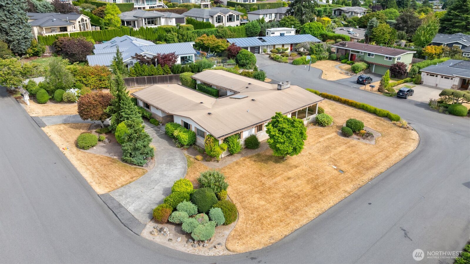Property Photo: 9105 NE 17th Street WA 98004