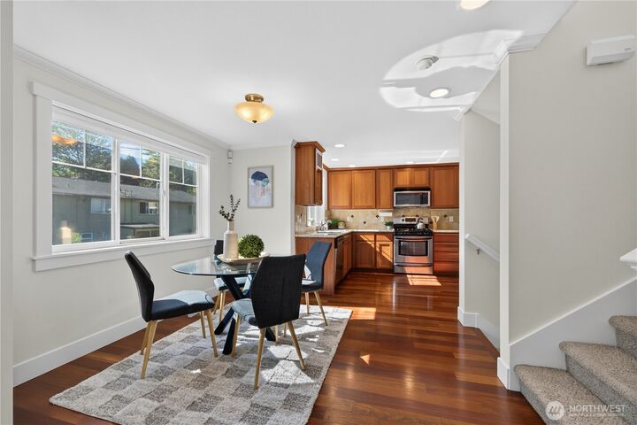 Property Photo:  5013  40th Avenue NE  WA 98105 