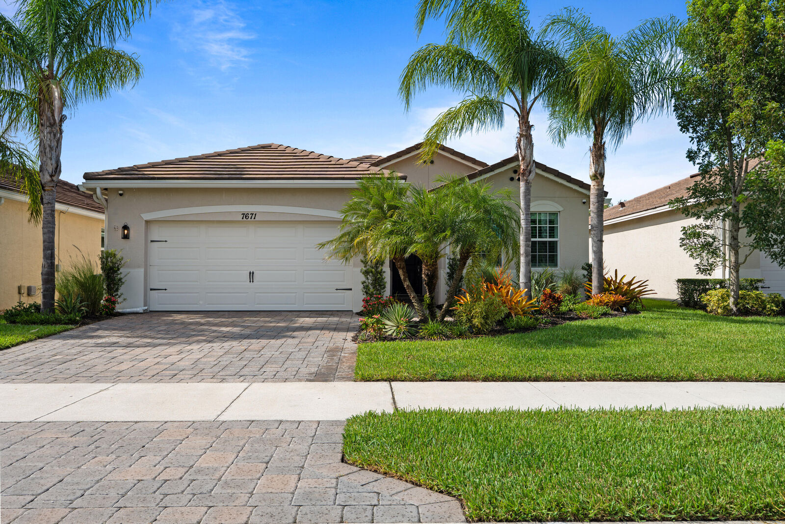 Property Photo: 7671 SW Harbor Cove Drive FL 34997