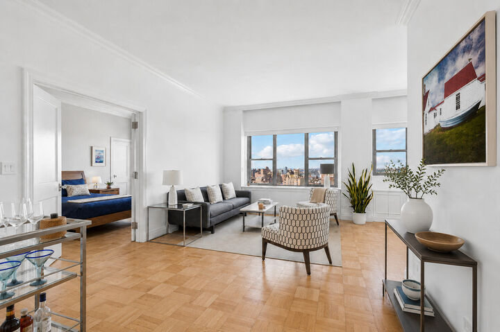 Property Photo:  2 5th Avenue Phl  NY 10011 