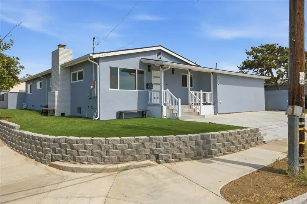 Property Photo: 5141 Dubois Drive CA 92117