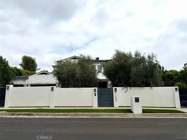 Property Photo:  17405 Cumpston  CA 91316 